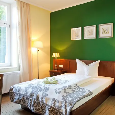 Wellness-pension Altes Kurhaus Luckendorf