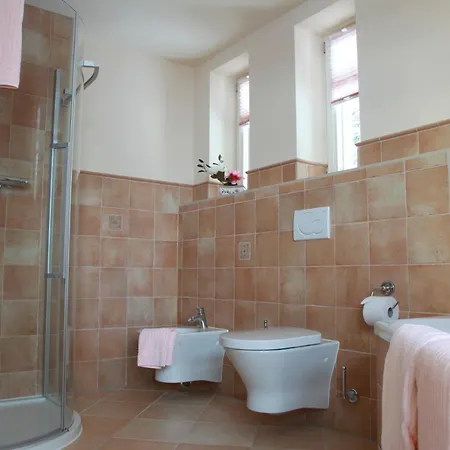 Wellness-pension Altes Kurhaus Luckendorf 4*